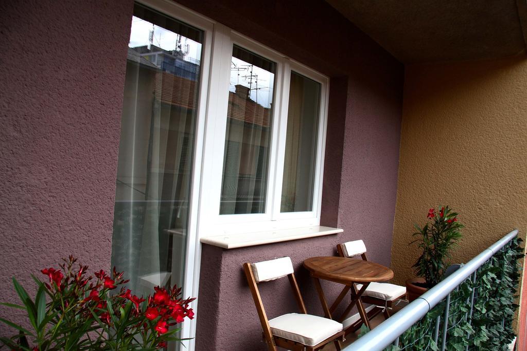 Apartment Akvarel Split Exterior photo